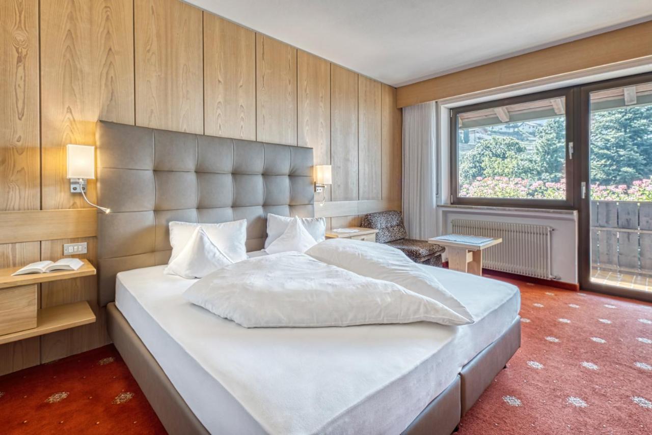 Hotel Klarnerhof Schenna Buitenkant foto